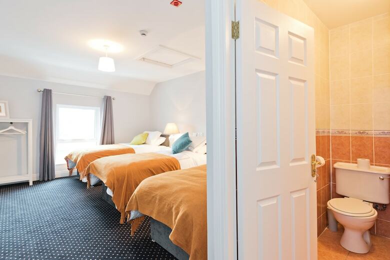 Hotel The Hatch Cavan