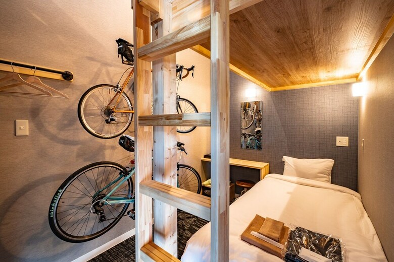 Hostal Ikidane Cyclist Hostel & Cafe Shimanami