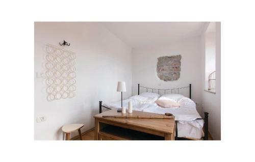 Four-bedroom Holiday Home In Komen