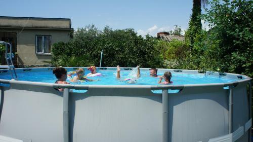 Hostal Lukomorye In Alakhadze Guest House