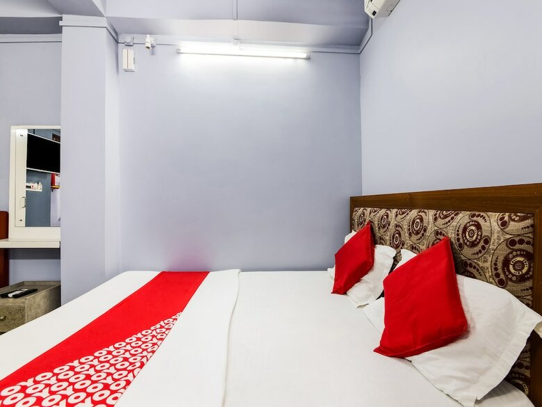 Spot On 37504 Mayura Hotel And Lodge