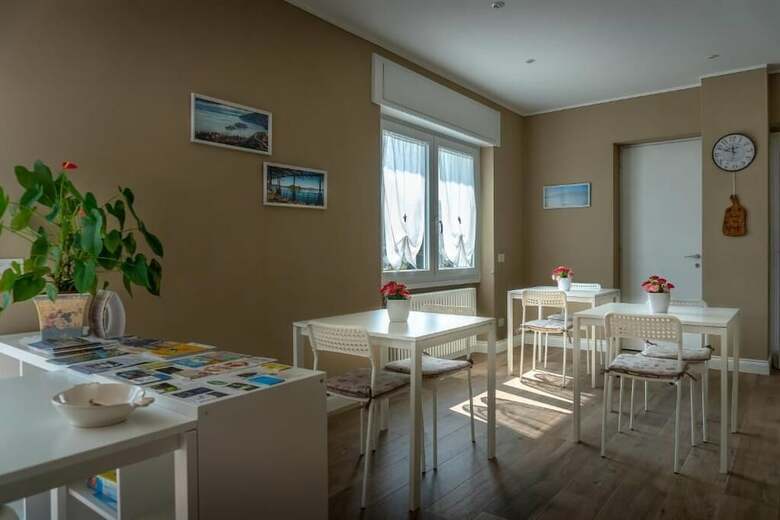 La Rosa Tra I Laghi Bed And Breakfast