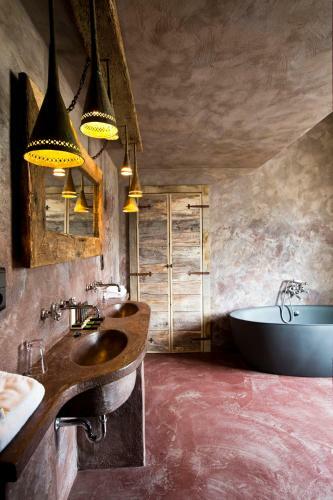 Ne5t Hotel & Spa