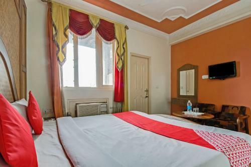 Oyo 24888 Hotel Sham Palace