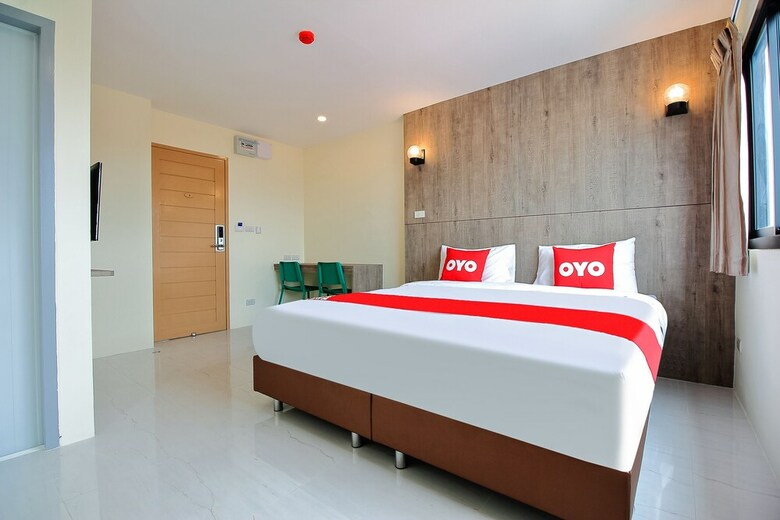 Hotel Oyo 243 The All Residence