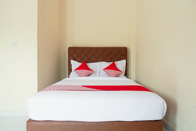 Hostal Oyo 654 Fabio Guest House Syariah