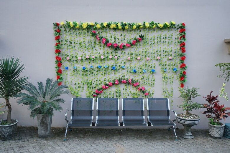 Hostal Oyo 927 Carina Hotel