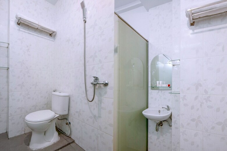 Hotel Oyo 1177 Wbs Residence