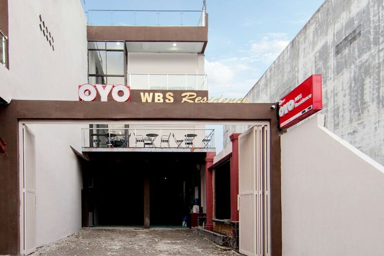 Hotel Oyo 1177 Wbs Residence