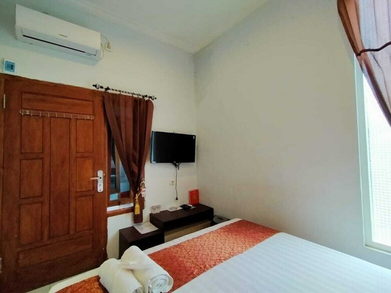 Hostal Mhs Inn Syariah Hotel