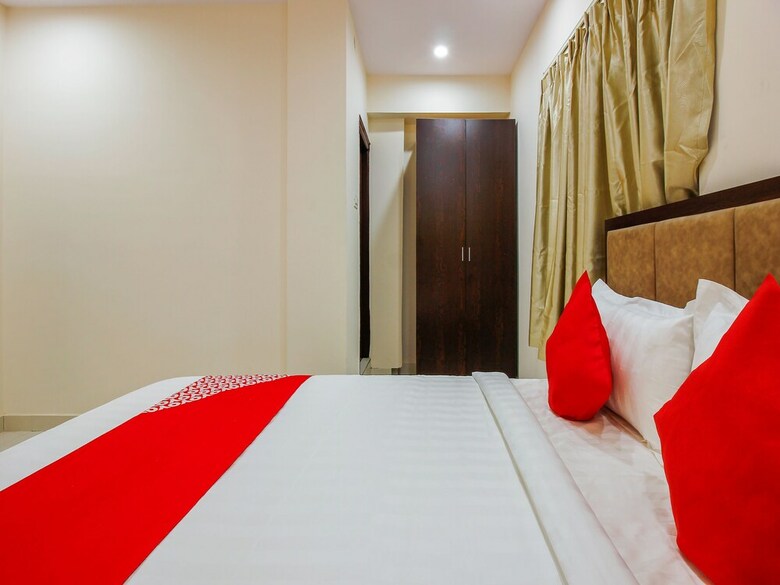 Oyo 23323 Hotel Dove