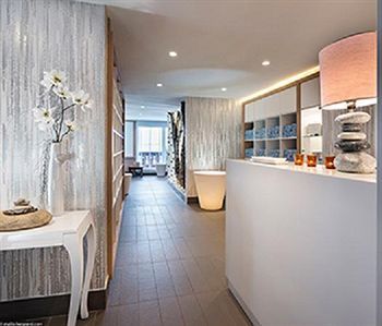 Hotel H�tel Village Montana
