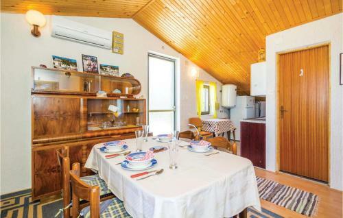 Two-bedroom Apartment In Sv.juraj