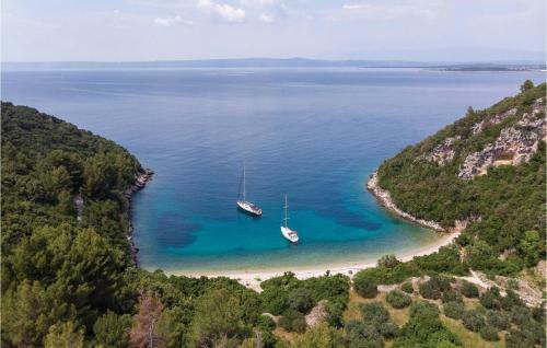 Four-bedroom Holiday Home In Kneze