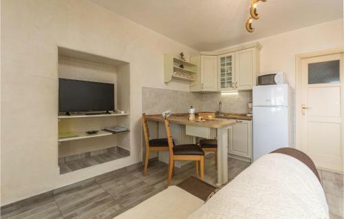 One-bedroom Apartment In Rabac