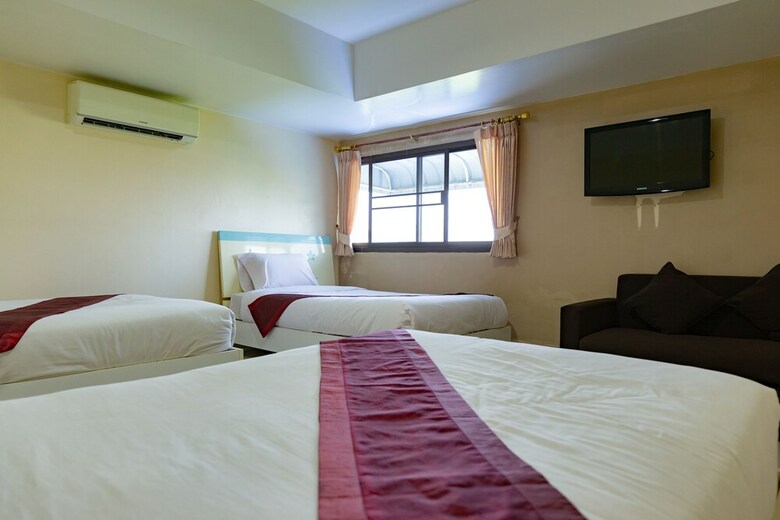 Rimnam Hotel Suk Sawat 70