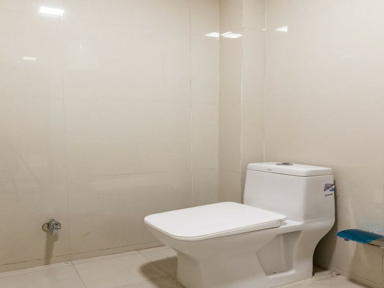 Hotel Oyo 27653 Savoy Suites