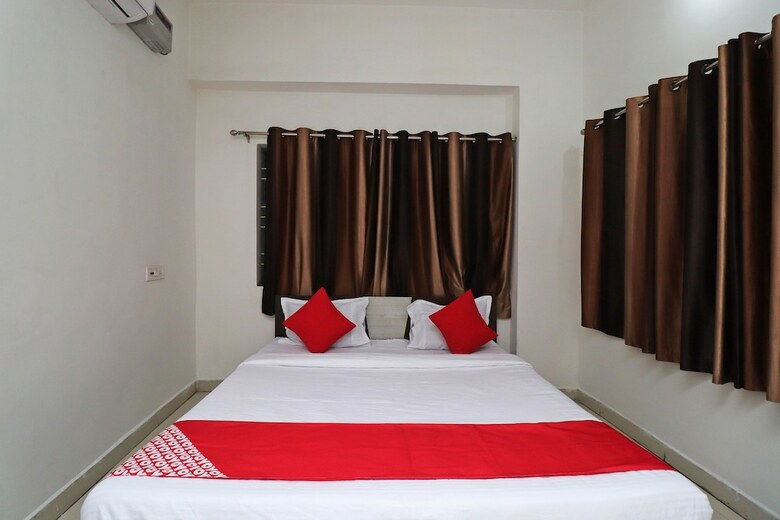 Oyo 42907 Hotel Bhuneshwar