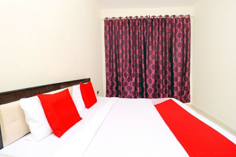 Hotel Oyo 38557 The Wedding Point