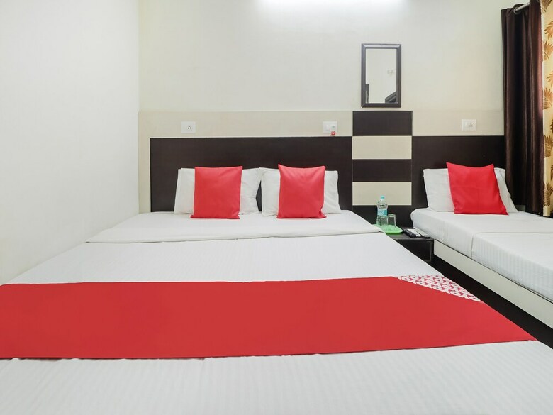 Hotel Oyo 45903 Royal Guest House