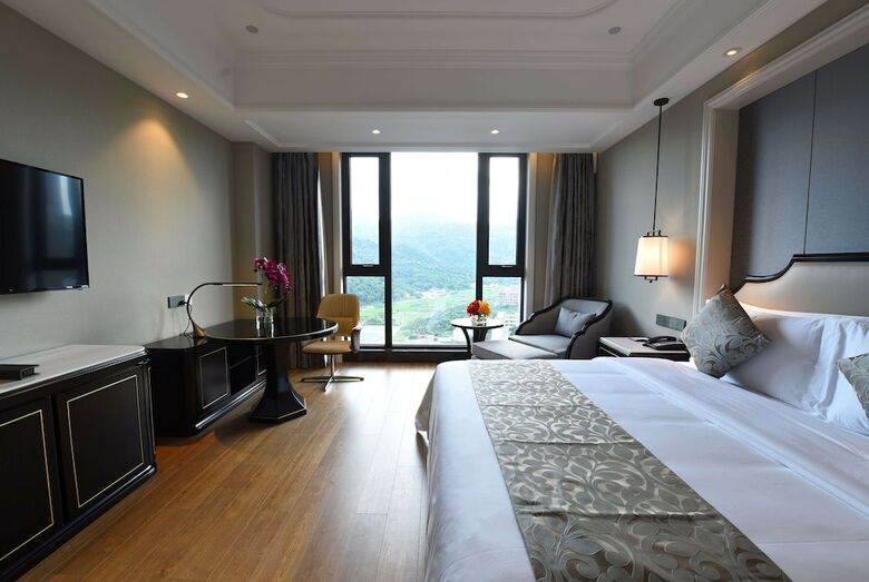 Hotel Ramada Plaza By Wyndham Wenzhou