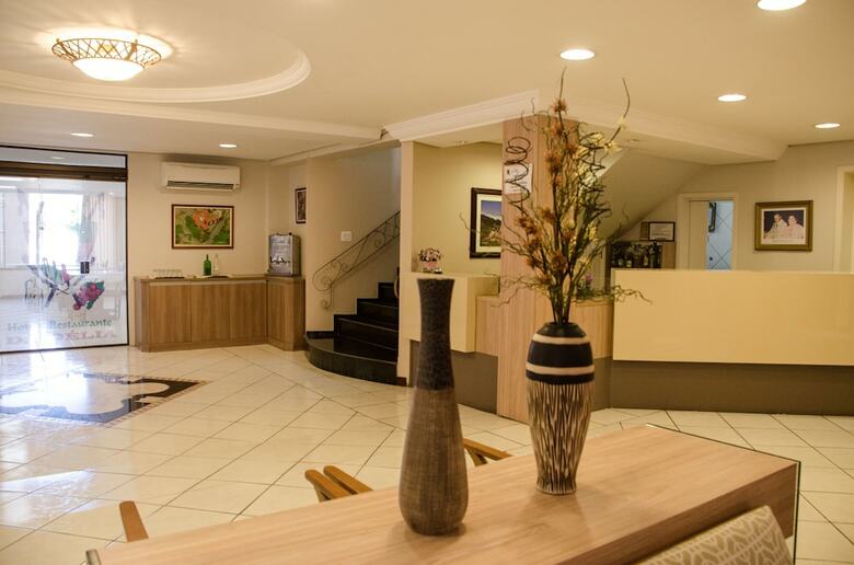 Dona Ad�lia Hotel E Restaurante