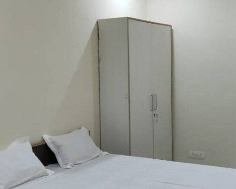 Hotel Rcs Residency And Guest House