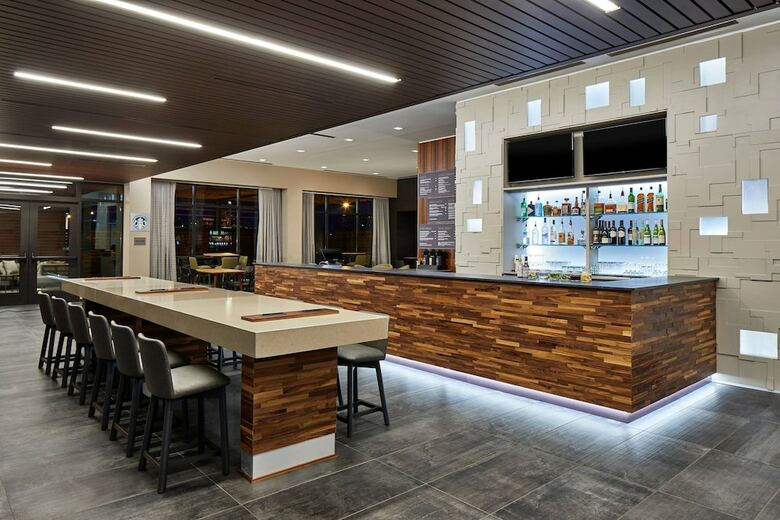 Hotel Courtyard By Marriott Baltimore Downtown/mchenry Row