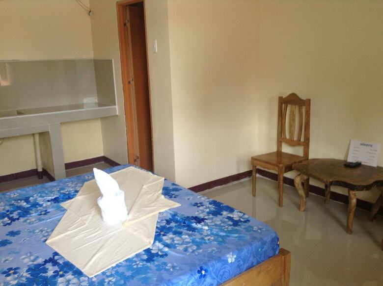 Hotel Mikki's Tourist Inn