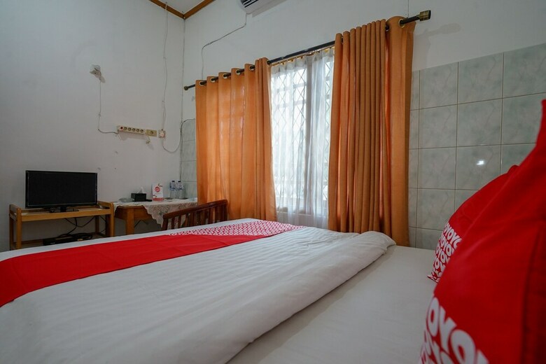 Oyo 1216 Hotel Sejati