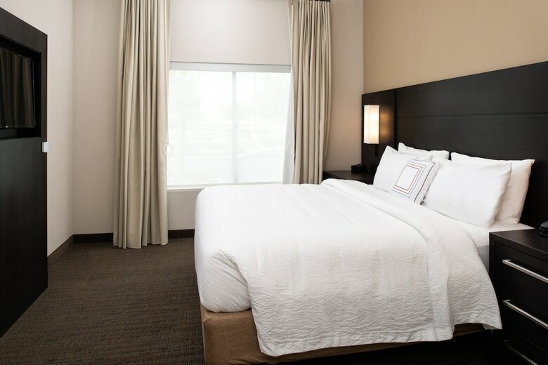 Hotel Residence Inn By Marriott Visalia