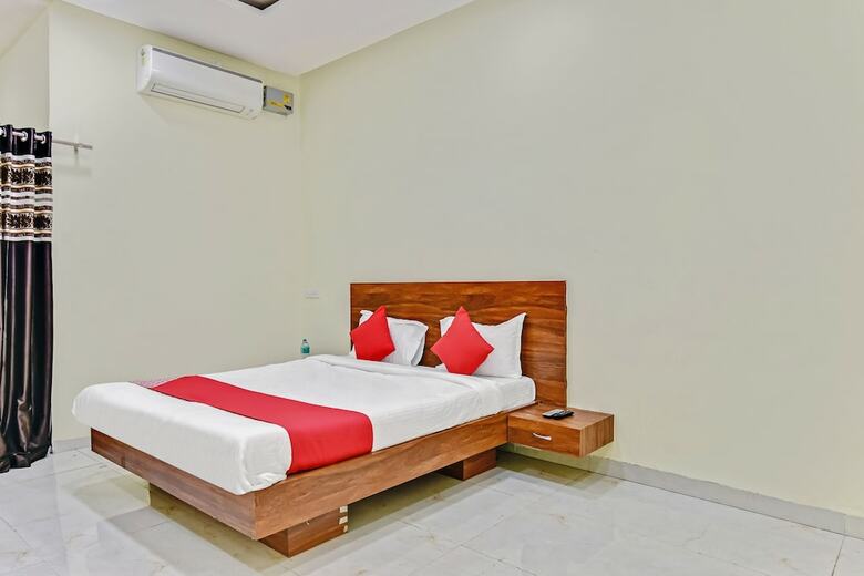 Oyo 38656 Hotel Siddheshwar