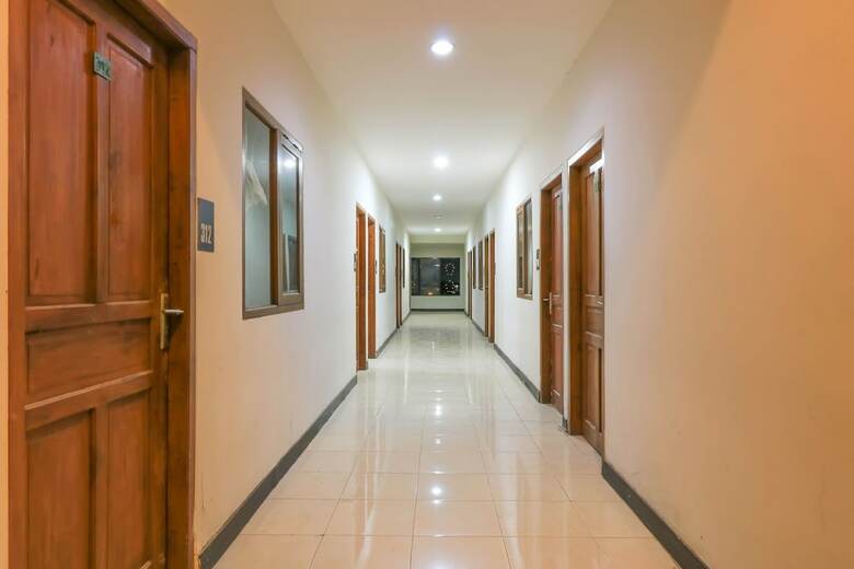 Oyo 1054 Bayak Bali Hotel