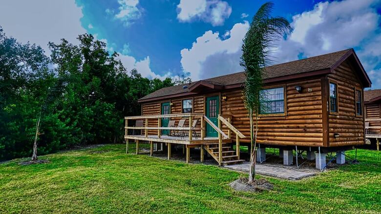 Lake Seminole Country Cabins