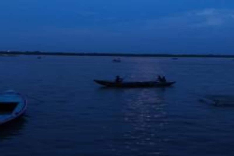 Hostal On The Ghat By Howdy Hostels