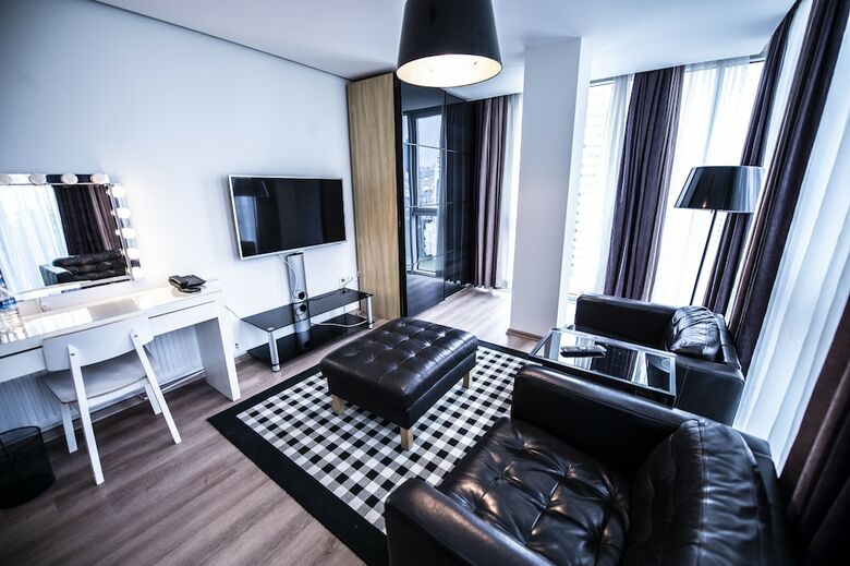Hotel We Residence