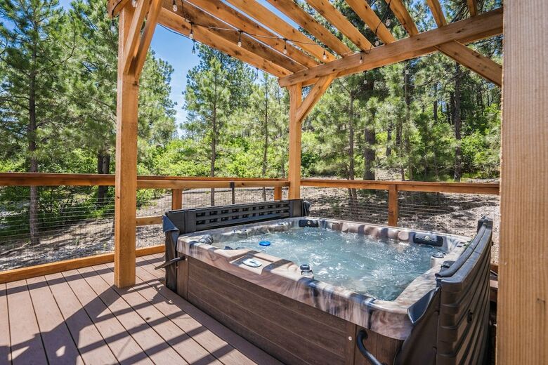 Villa 5br Poe Manor Entertain,hot Tub+has Everything!