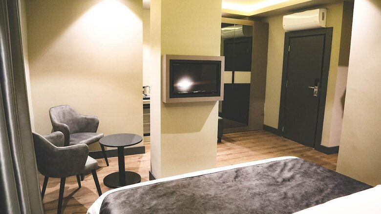 Hotel Frt A?rl?nes Otel