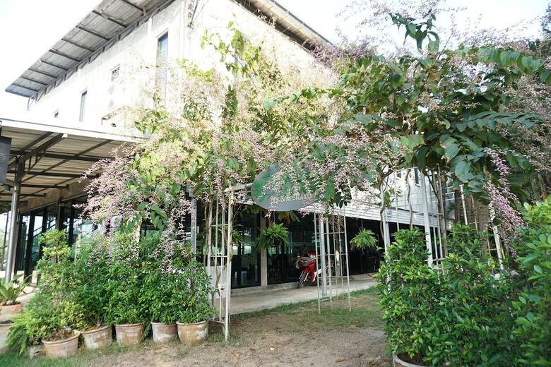 Hotel New Samedngam Resort