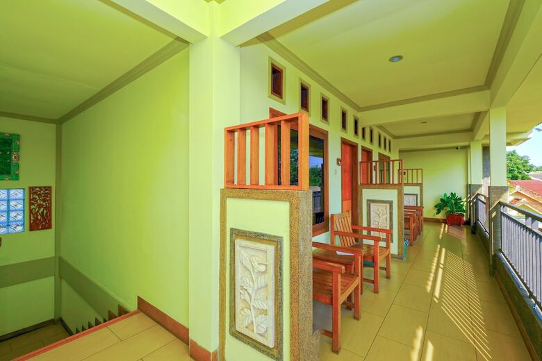 Hostal Oyo 1787 Sekardiyu Guesthouse