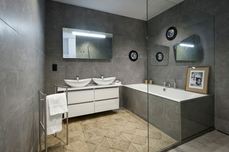 Unit 6 - Colorful Smart Home Triplex Private Garden & Parking