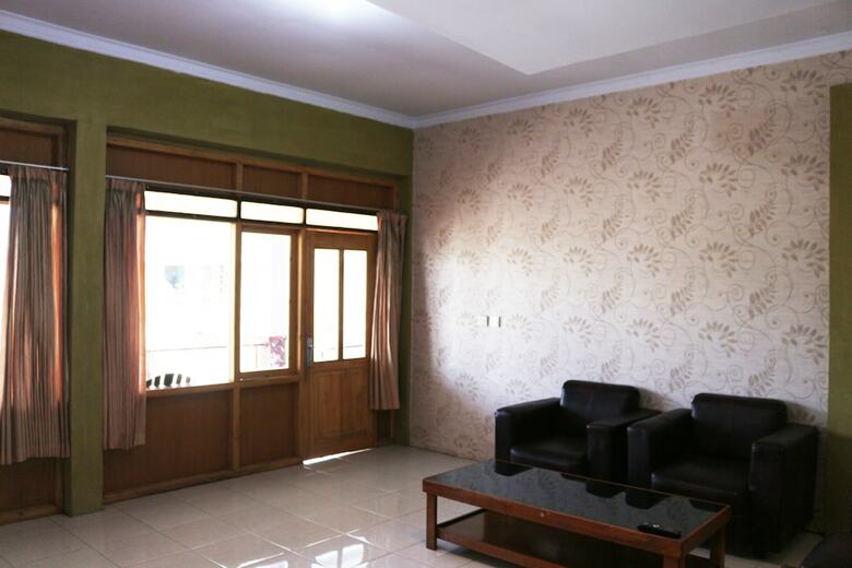 Hotel Oyo 1722 Villa Ciparay Indah