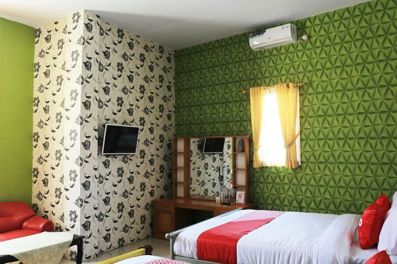 Hotel Oyo 1722 Villa Ciparay Indah