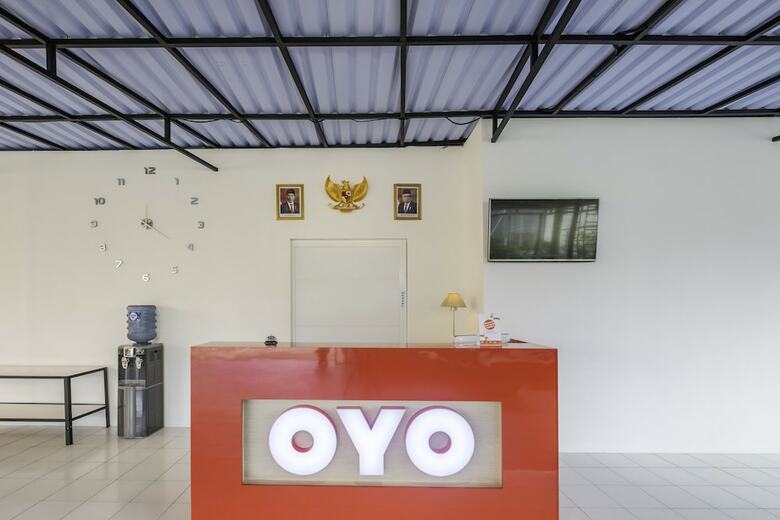 Hotel Oyo 2099 Hz Residence