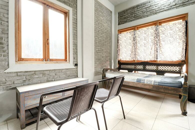 Hotel Saka Homestay