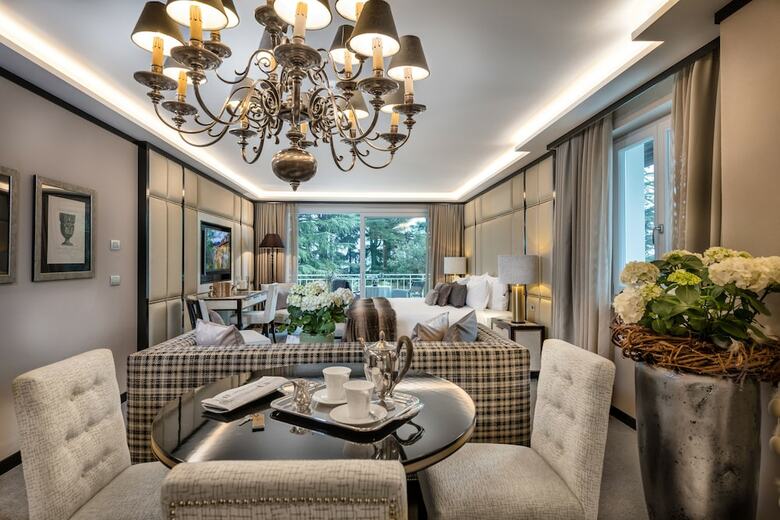 Hotel Villa Eden - The Leading Park Retreat