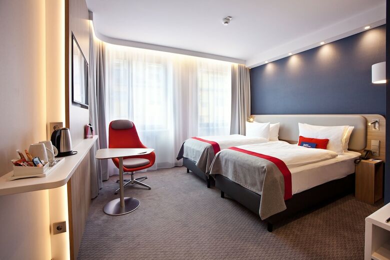 Hotel Holiday Inn Express Darmstadt