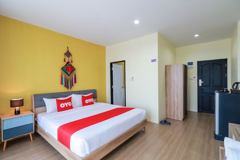 Hotel Oyo 611 Stay Young Villa