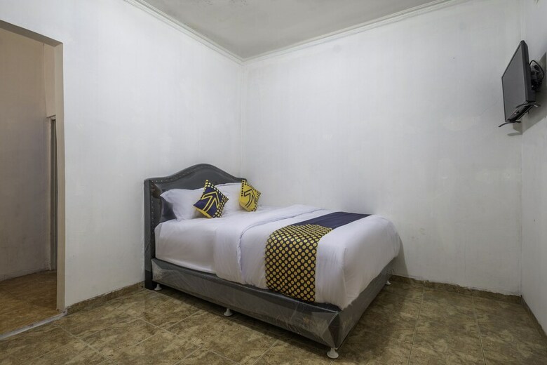 Hostal Spot On 2412 Mandala Residence