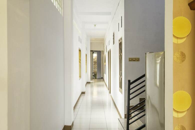 Oyo 2395 Hotel Aden 2 Syariah